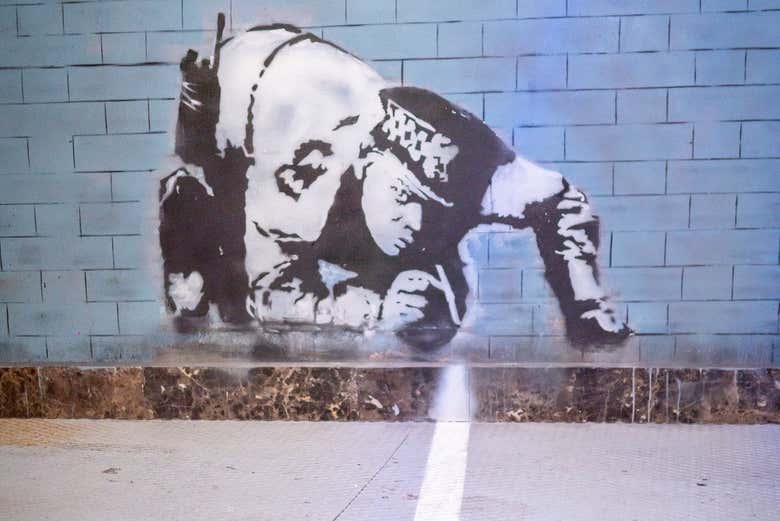 Une des œuvres que vous pourrez voir au musée Banksy