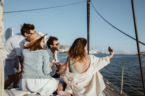 Balade en catamaran et visite d'un vignoble