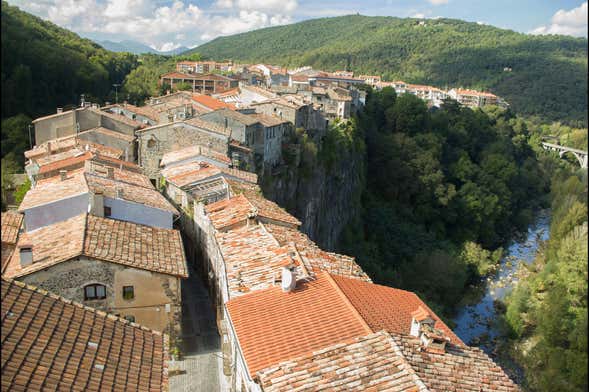 Excursion à Vic, Besalú, Santa Pau et Castellfollit de la Roca en petit groupe